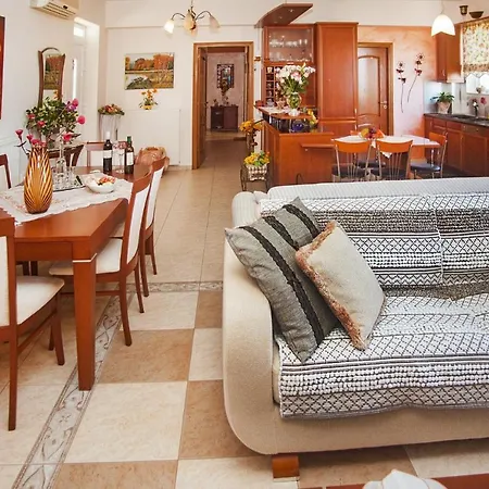 Despina's House アパート *